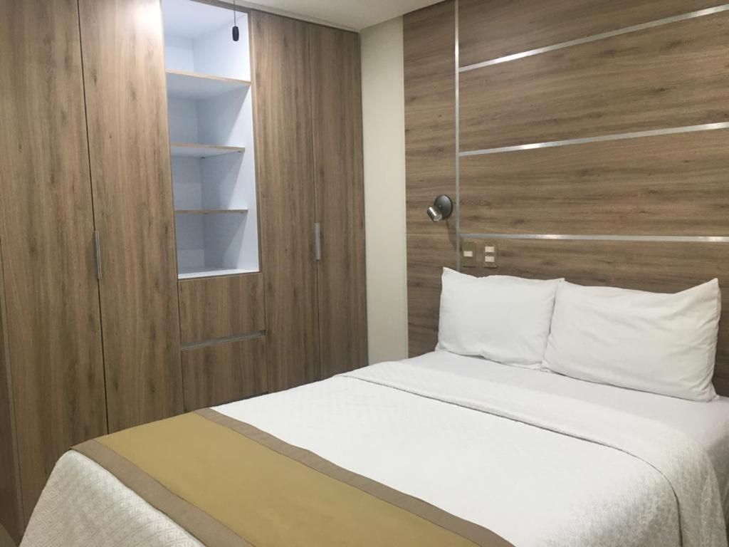 Hotel Y Suites Maria Fernanda Zitácuaro Dış mekan fotoğraf